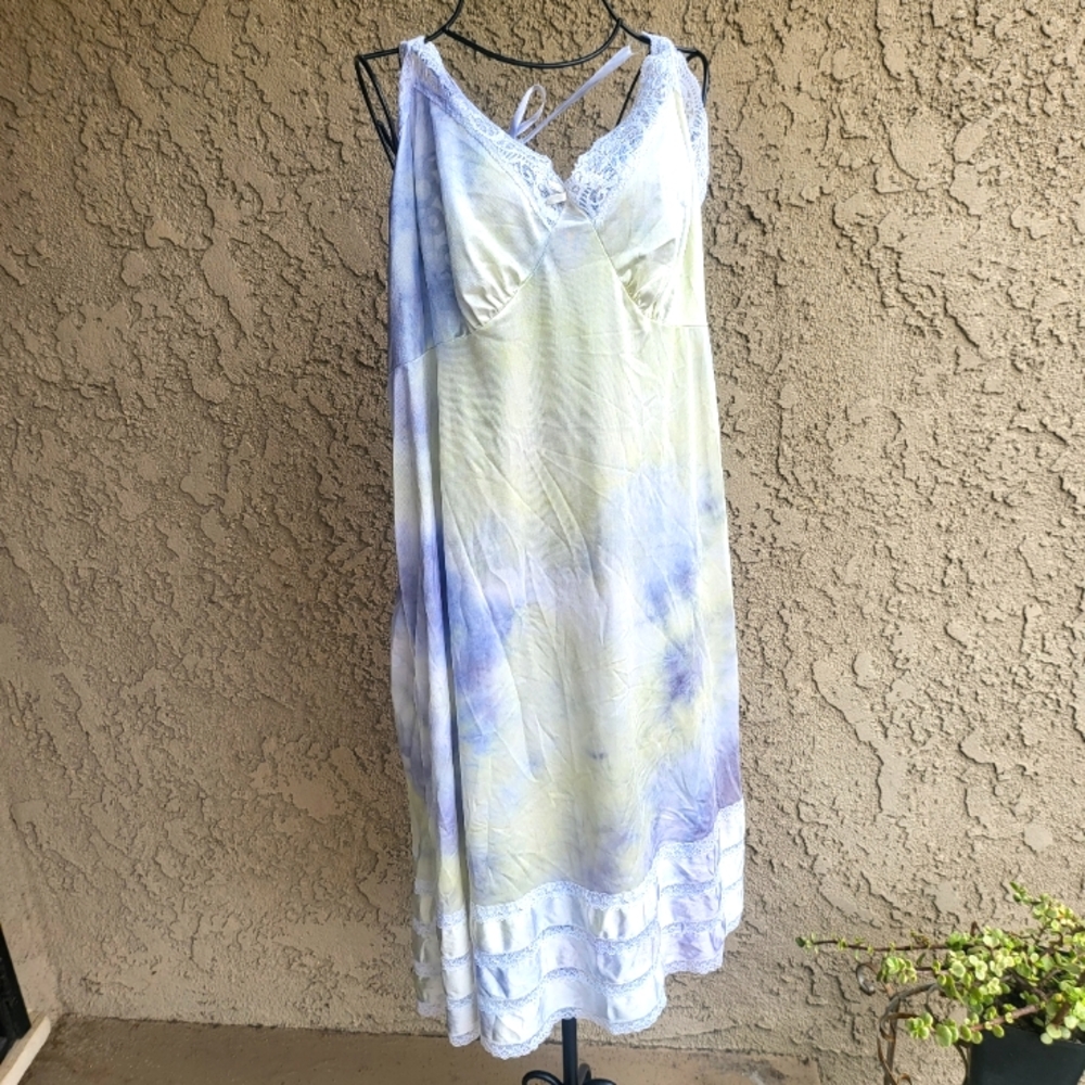 Hand Dyed Tie Dye Slip